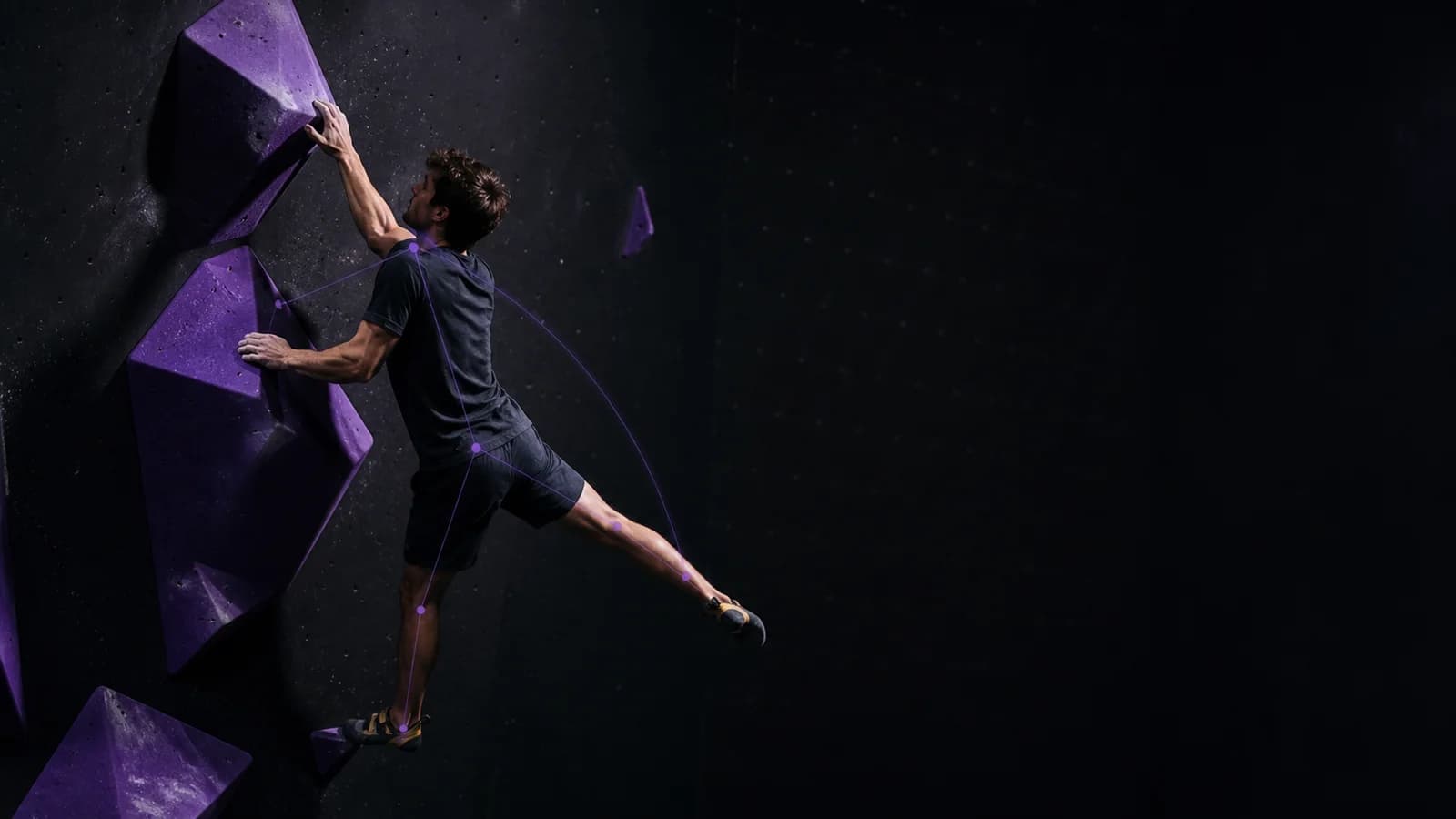 Bouldering AI analysis view of a climber extending a free leg into an outside flag on a violet wall